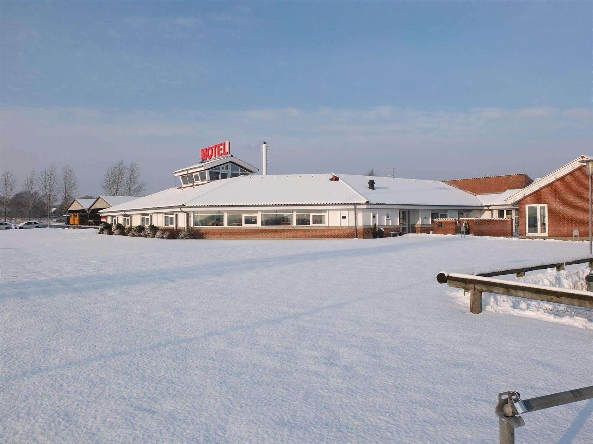 Motel Spar 10 ไวบอร์ก ภายนอก รูปภาพ